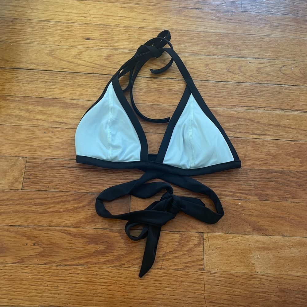 Victoria’s Secret blue triangle bikini top